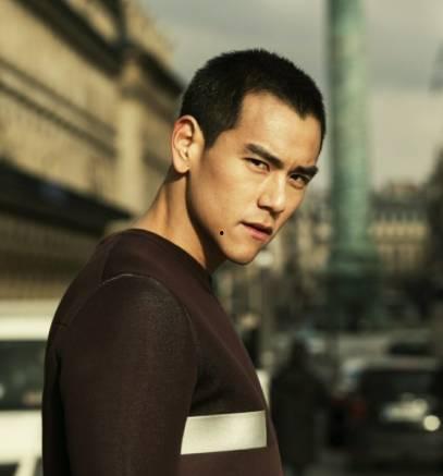 彭于晏寸头照片,彭于晏新造型展现硬朗魅力